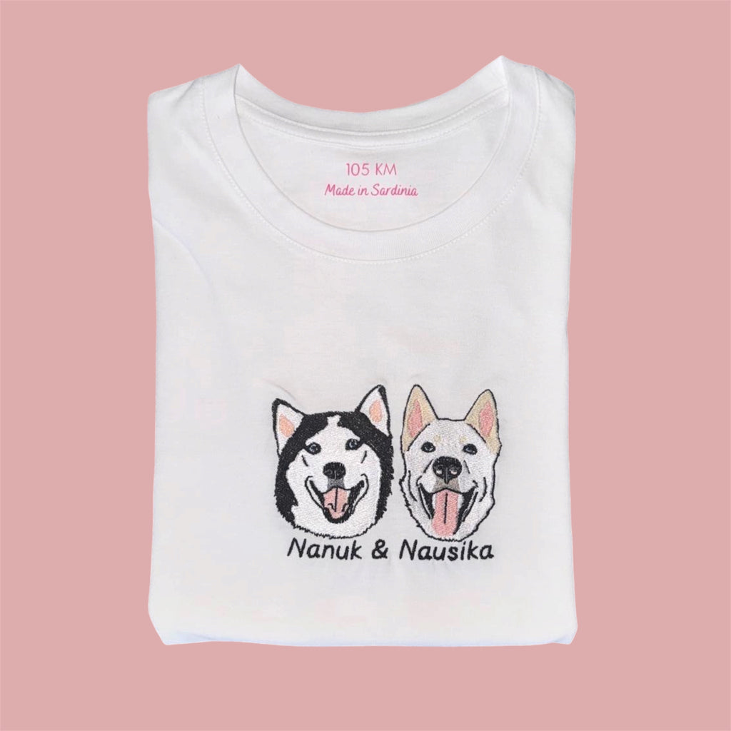 T-shirt con due animali con ricamo a colori