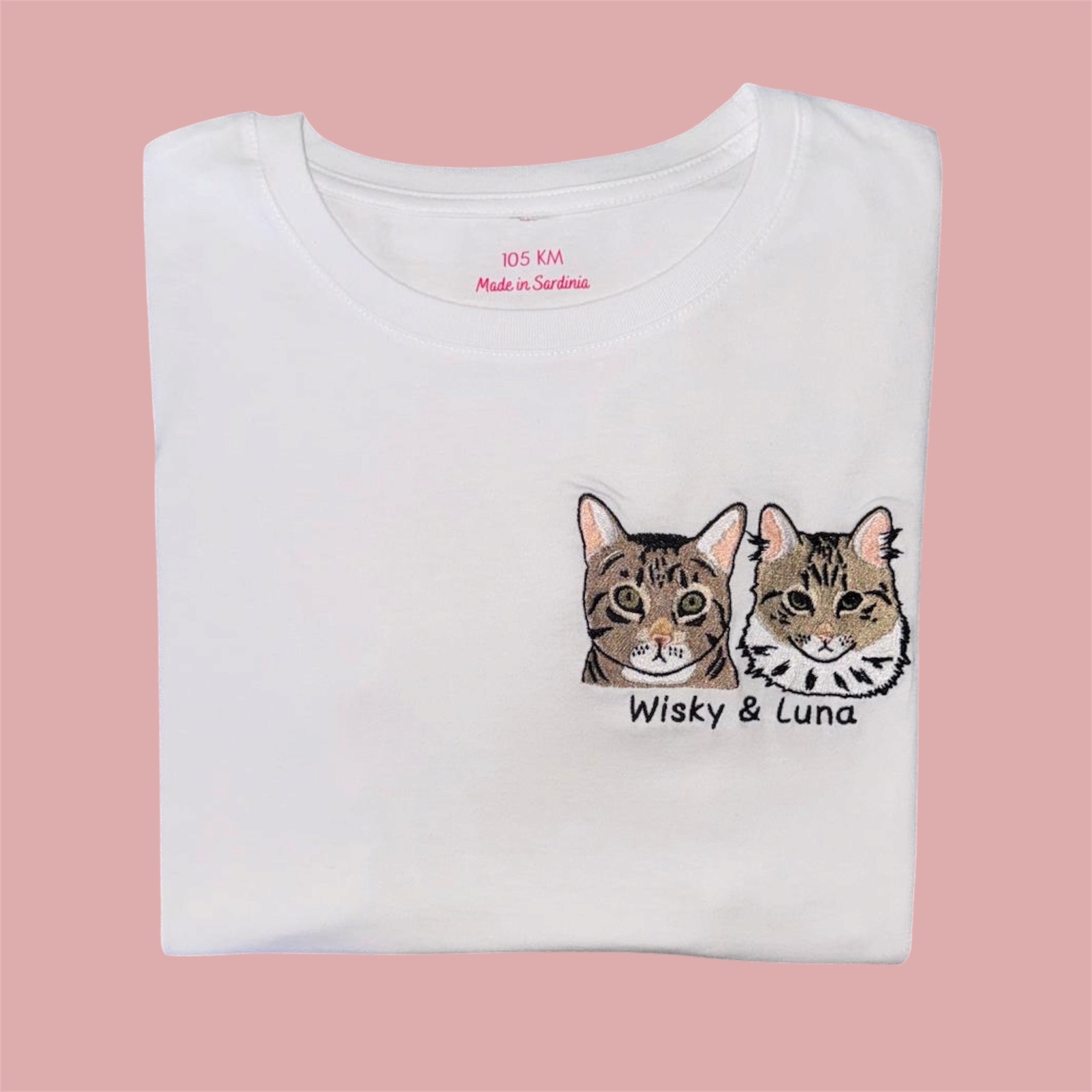 T-shirt con due animali con ricamo a colori